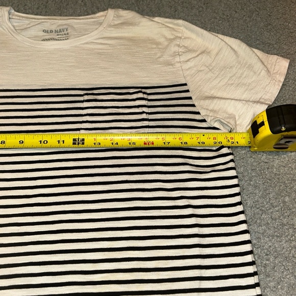 Old Navy Shirt Mens Large White Blue Striped Short Sleeve Pocket Tee Casual Top - Picture 13 of 13